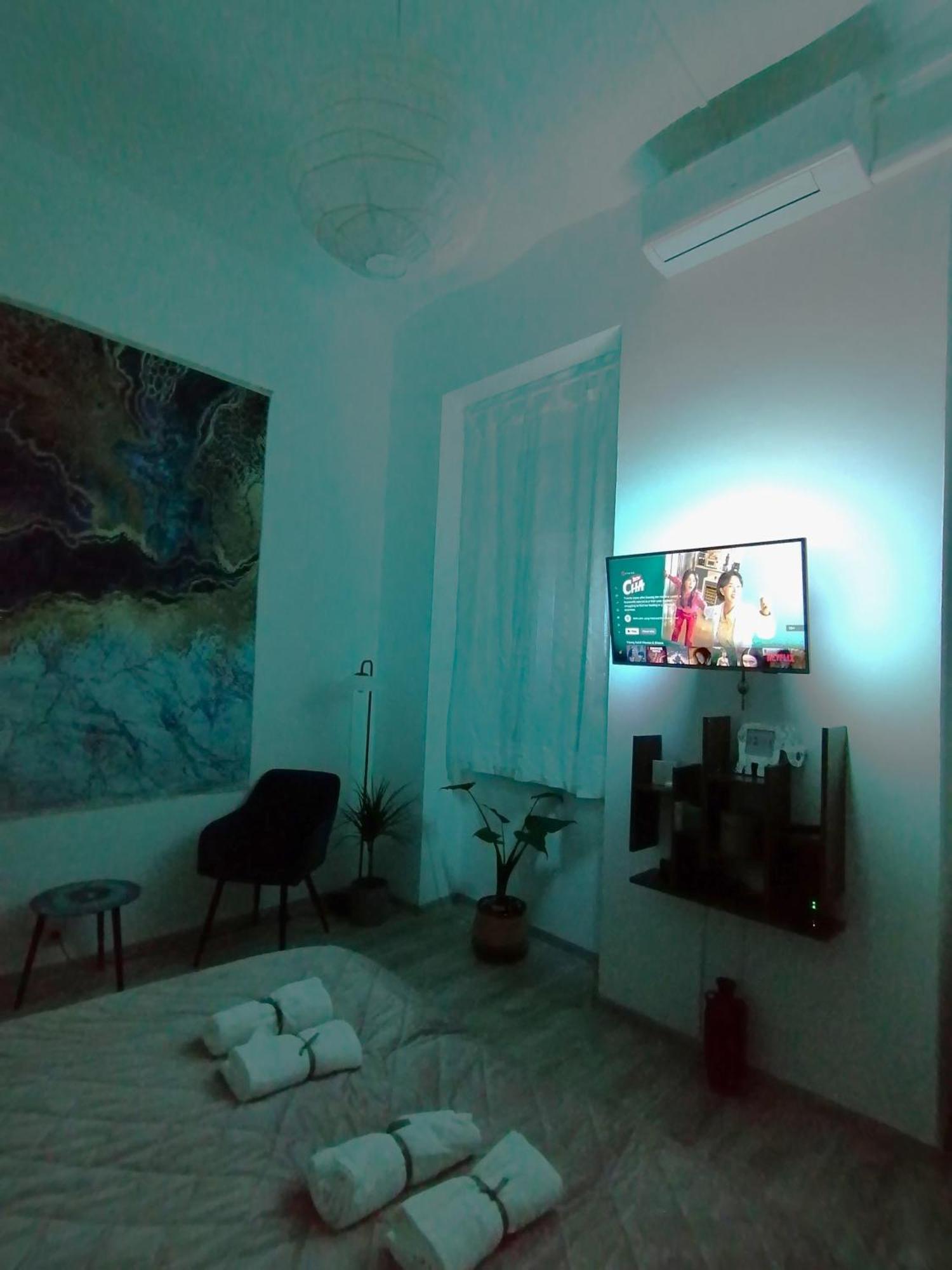 Free Parking, Downtown Apartment Near New York Cafe Budapest Exterior foto